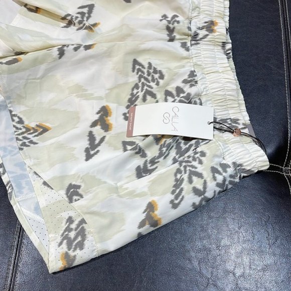 CALIA Women's Mid Rise Infinity Run Short - Picture 7 of 14